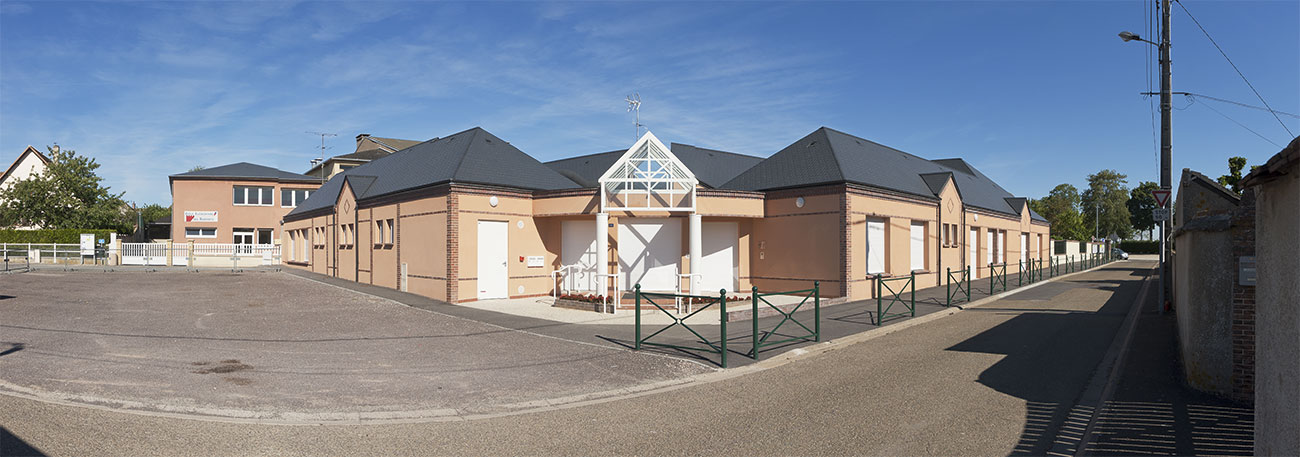 Panoramique vue extérieur du batiment périscolaire de Brezolles