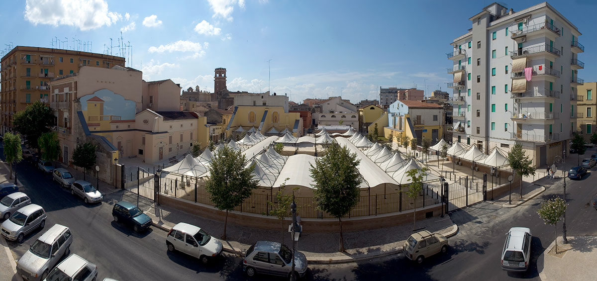 Panoramique de la place du marché