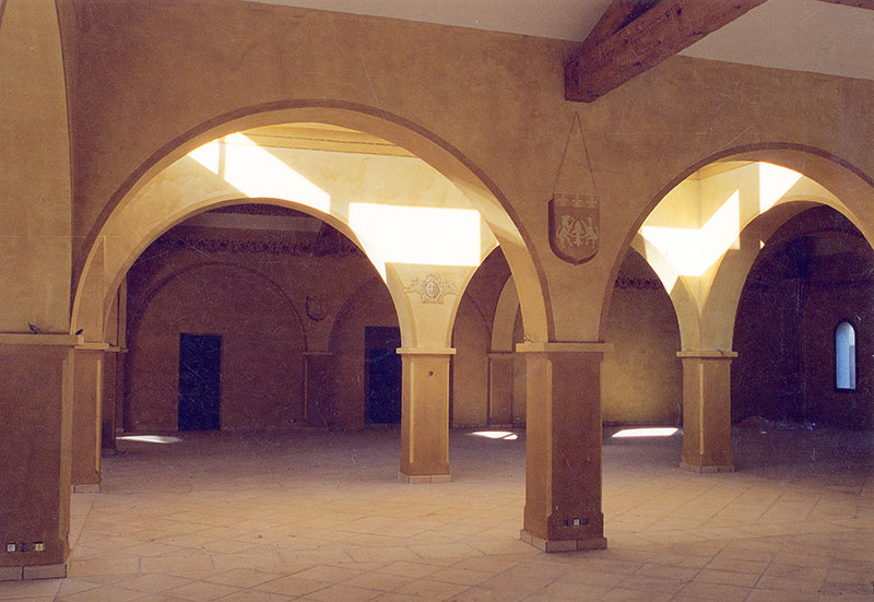 Vue des arches internes avec petits trompe l'oeil